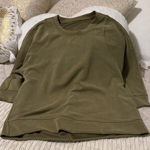 Lululemon Athletica Olive Green 3/4 Sleeve Softstreme Crewneck NWOT Sz 6